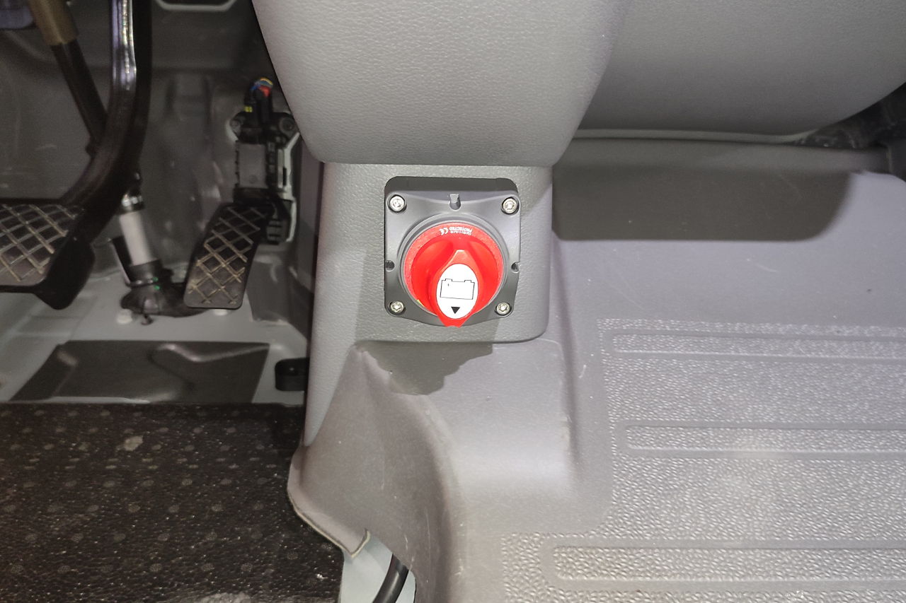 Complete Battery Main Switch Kit for VW Crafter SY, SC, MAN TGE
