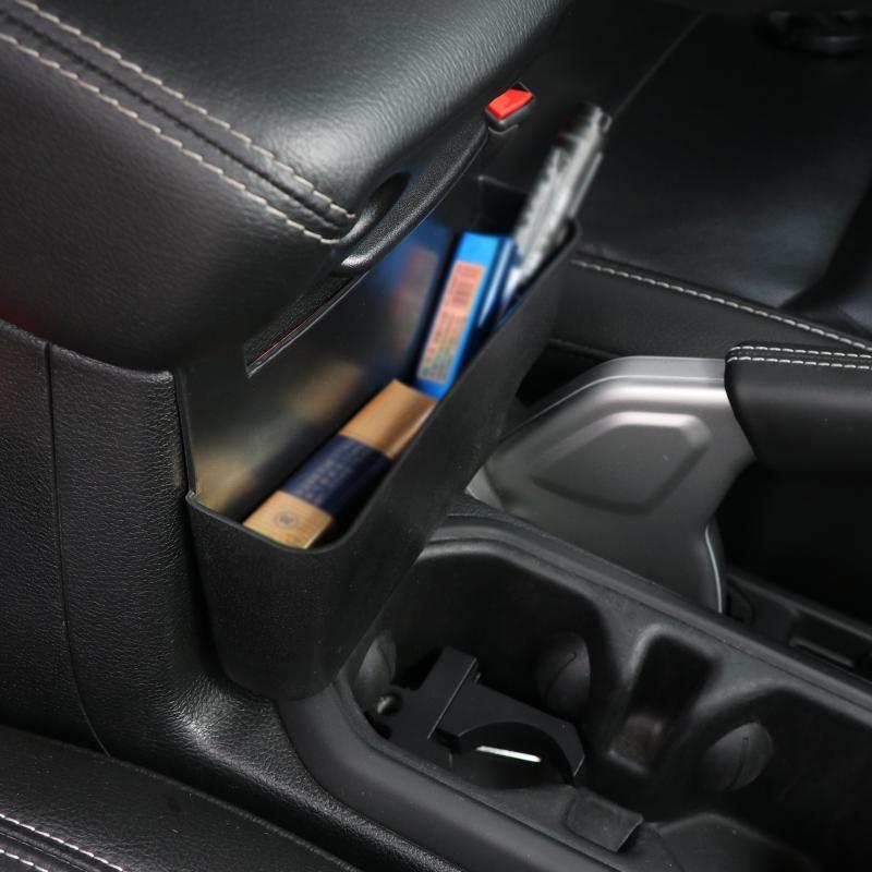 صندوق تخزين مسند الذراع المركزي ومنظم وحدة التحكم الأمامية لسيارة جيب رانجلر JL 2018-2022