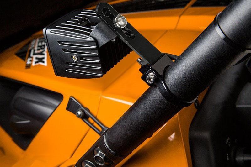 (قطعتان/مجموعة) طقم حامل تثبيت قضيب الإضاءة مقاس 2.5 بوصة مع مشابك قفص لفة قضيب الثور