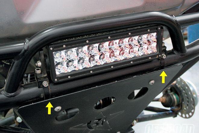 (قطعتان/مجموعة) طقم حامل تثبيت قضيب الإضاءة مقاس 2.5 بوصة مع مشابك قفص لفة قضيب الثور