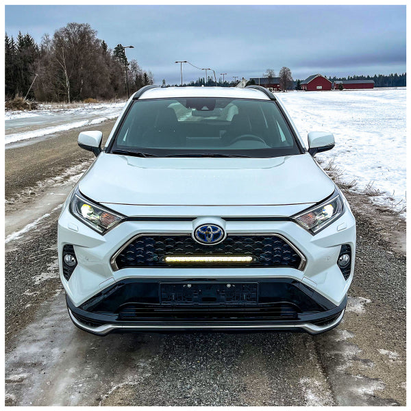 Auxiliary light kit Toyota RAV4 Plug-In Hybrid (2020+), Lazer Linear 18