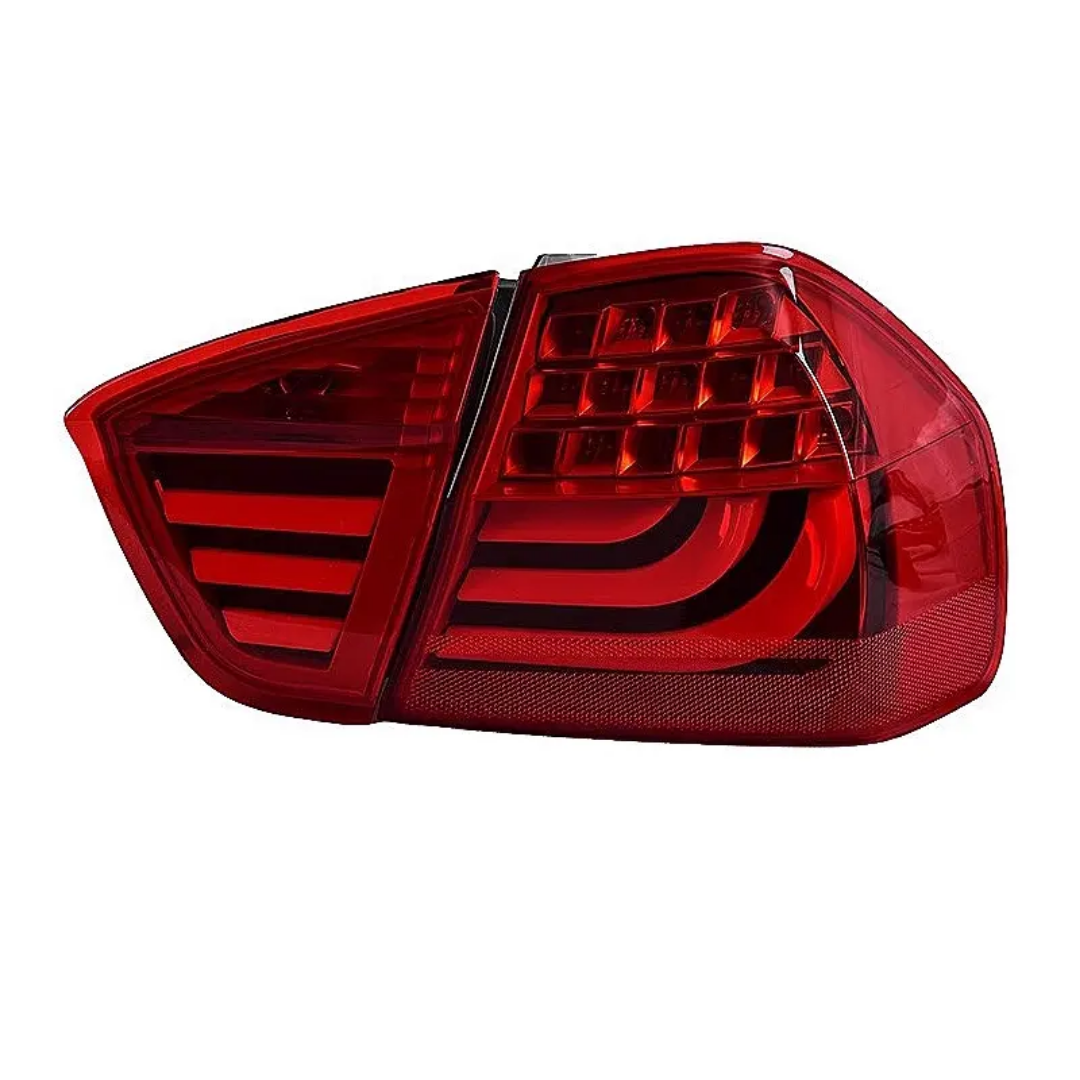 FEUX ARRIÈRE BMW E90 pour modèles 2005-2008, idéal pour remplacer vos feux usés.